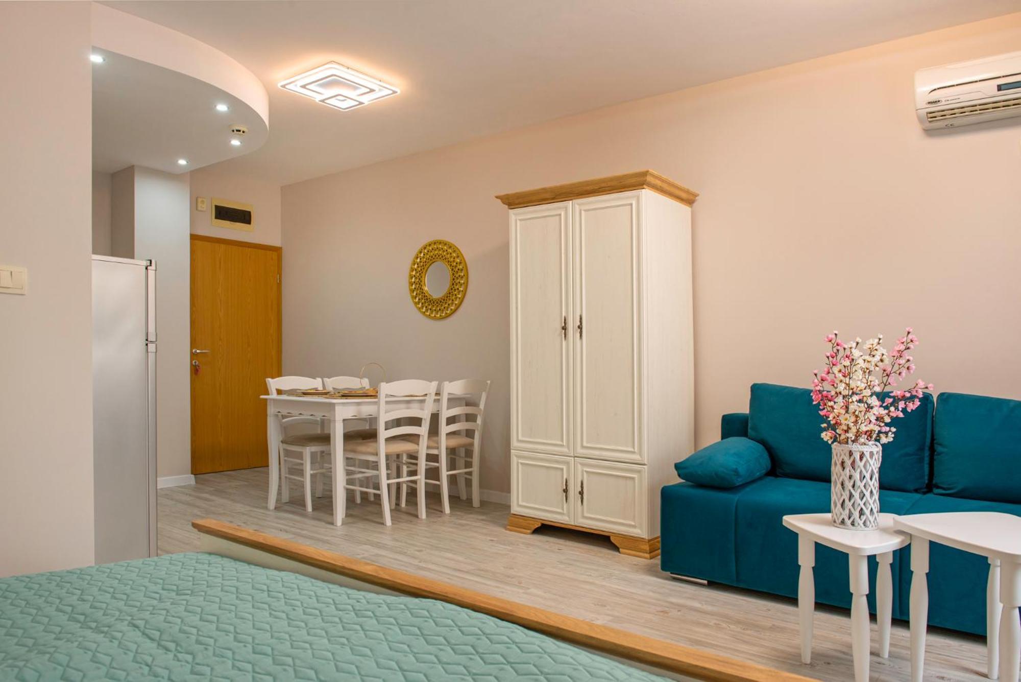 Garden Of Eden Pmg Apartments Sveti Vlas Exterior foto