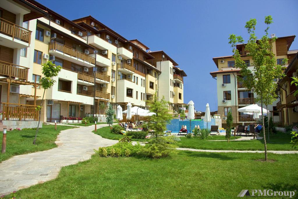 Garden Of Eden Pmg Apartments Sveti Vlas Exterior foto